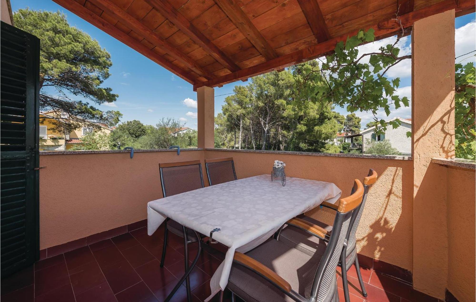 Awesome Apartment In Jadrija With Wifi Exterior foto