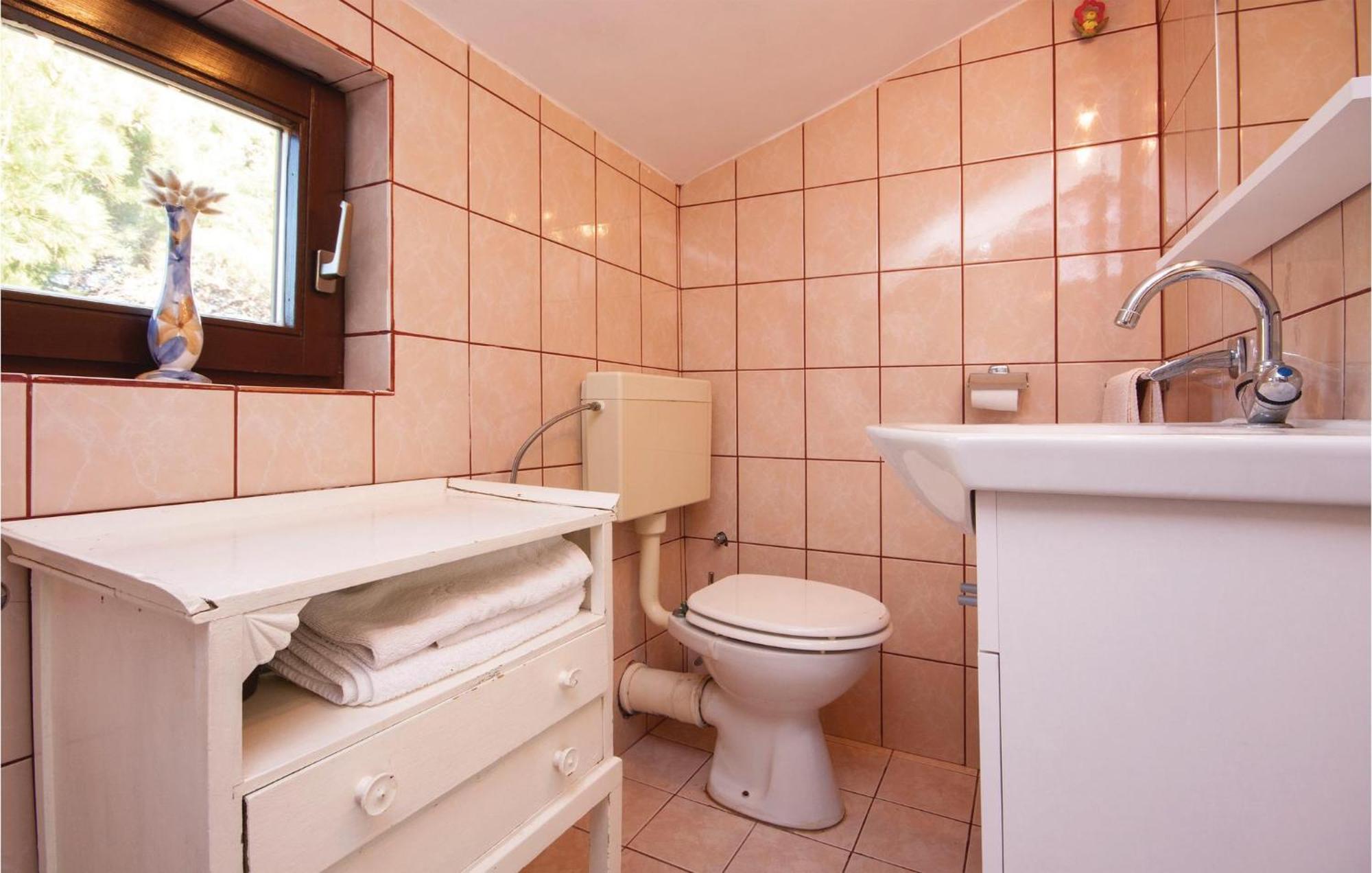 Awesome Apartment In Jadrija With Wifi Exterior foto