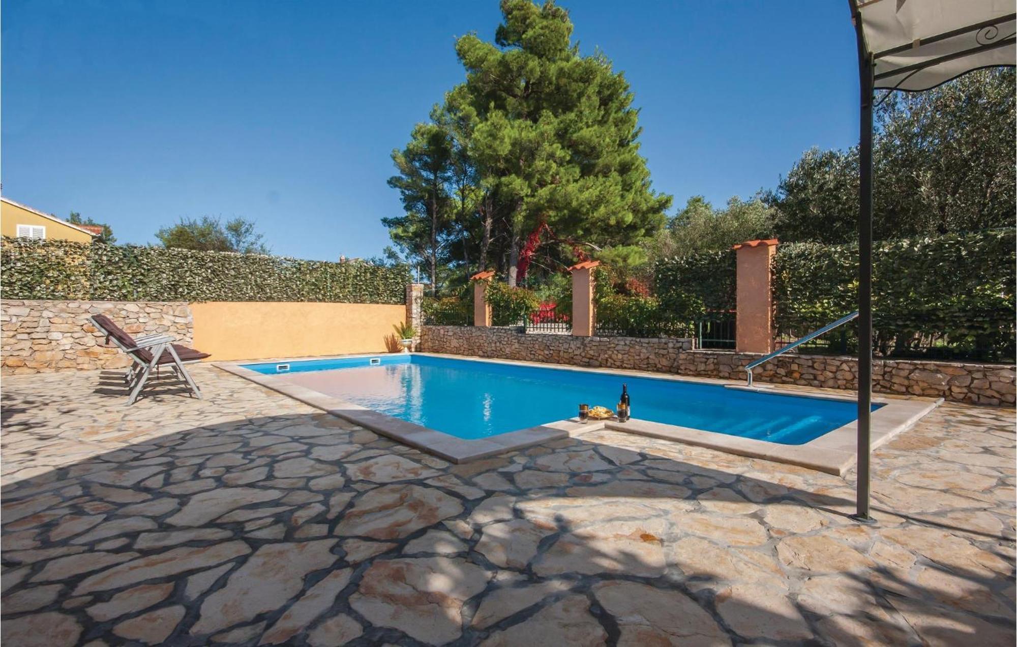 Awesome Apartment In Jadrija With Wifi Exterior foto